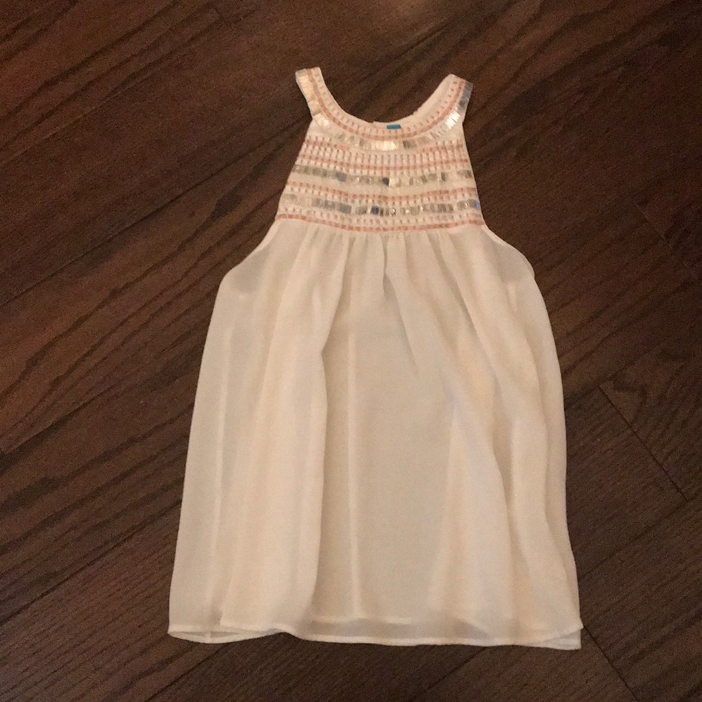 Sleeveless blouse